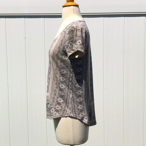 Lucky 🍀 Brand Scoop Neck Short Sleeve Blue/Gray/Tan PrintT Shirt Size Medium - Picture 8 of 14